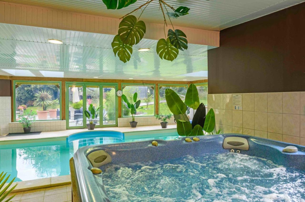 Les Pierres Bleues Bed & Breakfast Saint-Coulitz Екстериор снимка