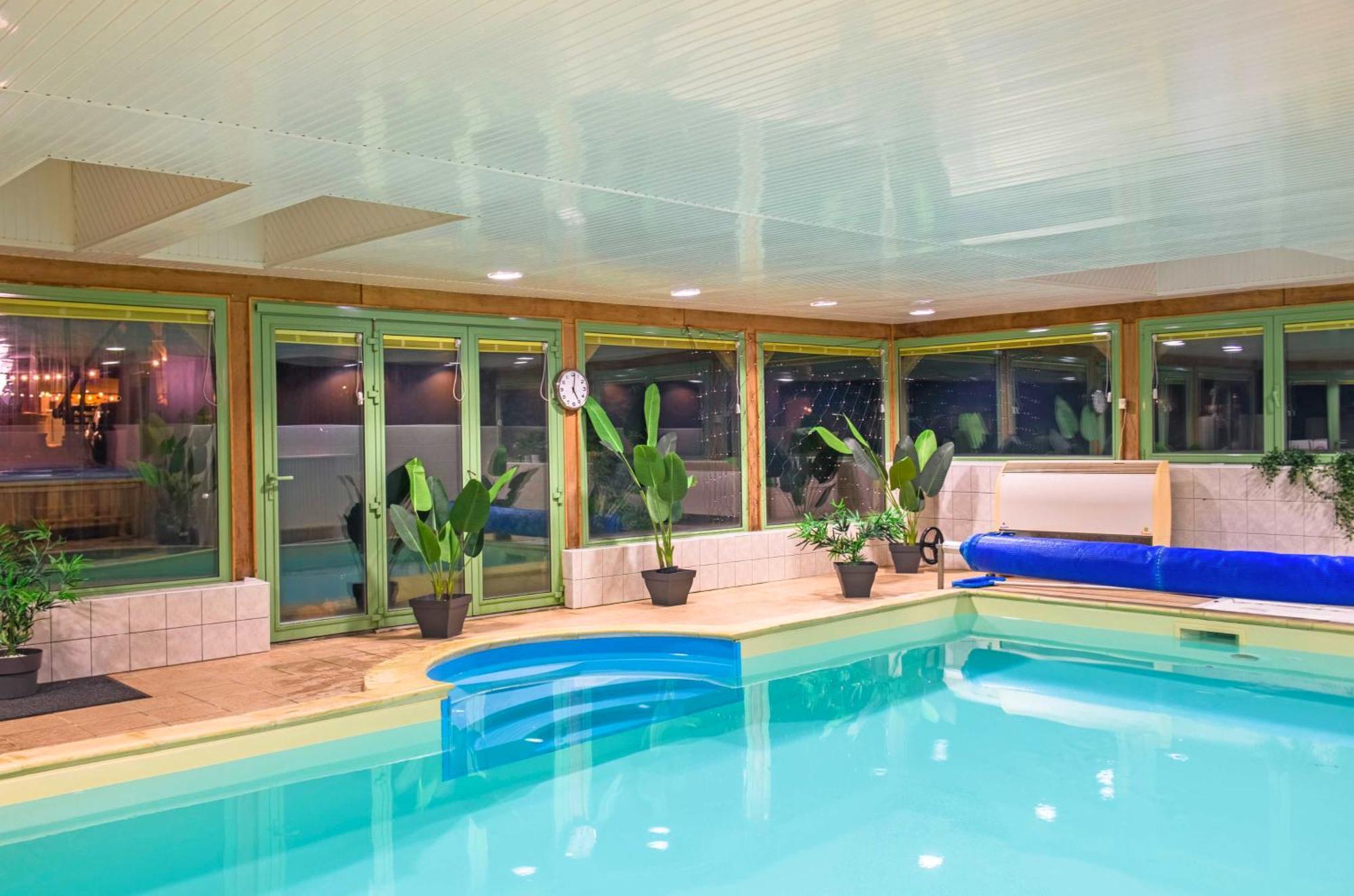 Les Pierres Bleues Bed & Breakfast Saint-Coulitz Екстериор снимка