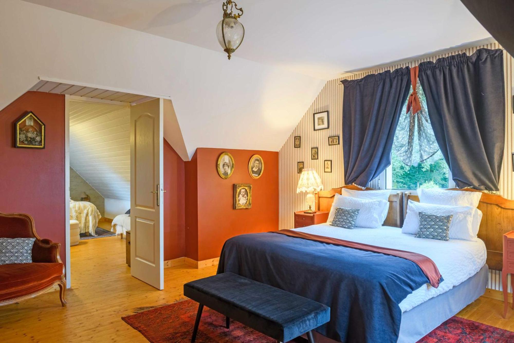 Les Pierres Bleues Bed & Breakfast Saint-Coulitz Екстериор снимка