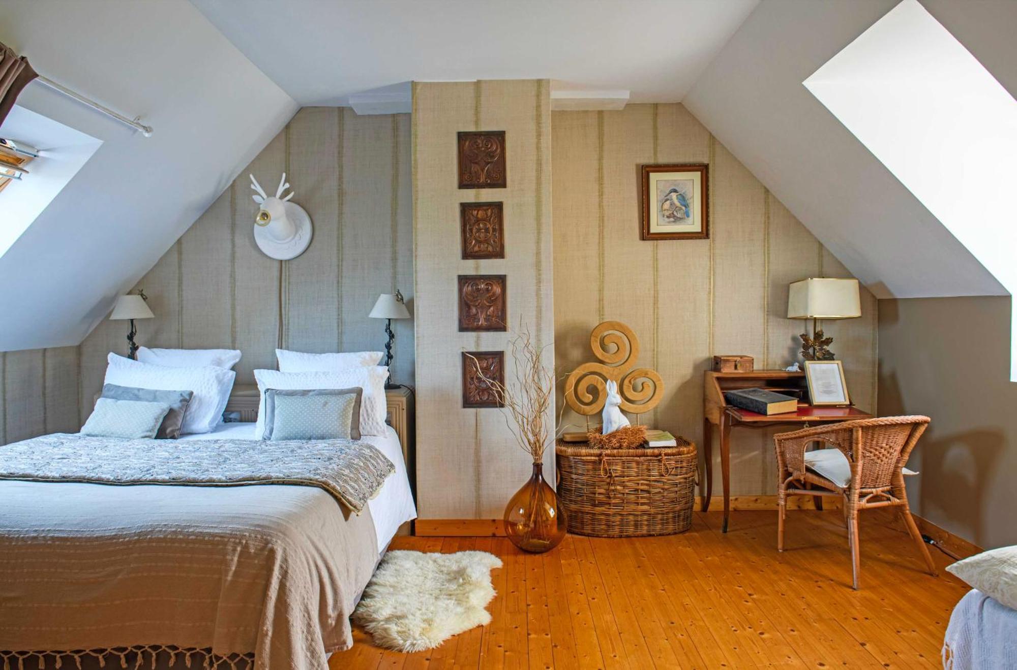 Les Pierres Bleues Bed & Breakfast Saint-Coulitz Екстериор снимка